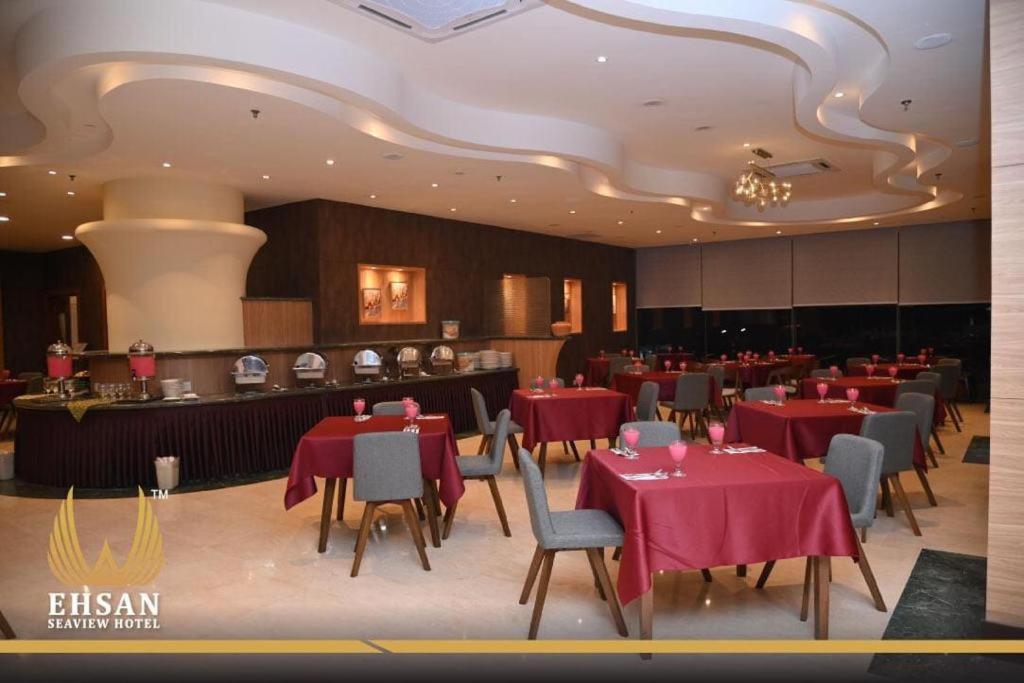 Ehsan Seaview Hotel ポートディクソン エクステリア 写真