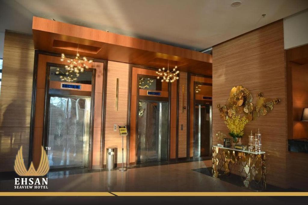 Ehsan Seaview Hotel ポートディクソン エクステリア 写真