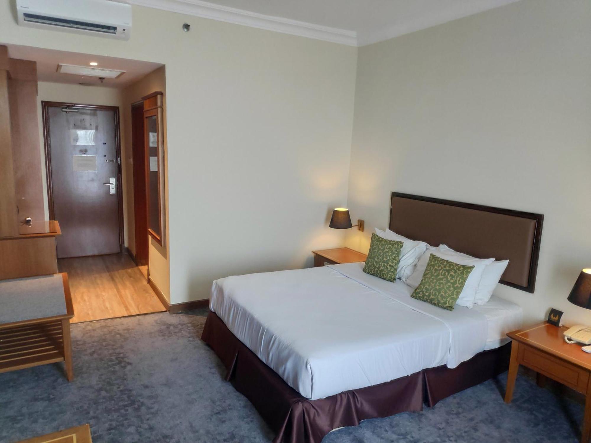 Ehsan Seaview Hotel ポートディクソン エクステリア 写真