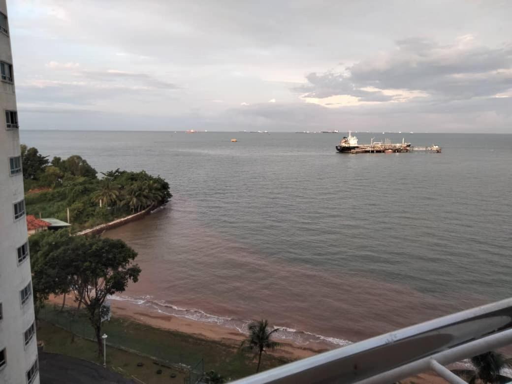 Ehsan Seaview Hotel ポートディクソン エクステリア 写真